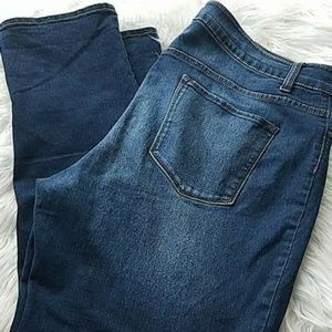 Faded glory darkwash ankle size 18w